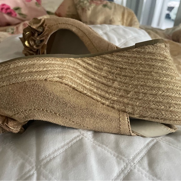 Wedges - Picture 5 of 9